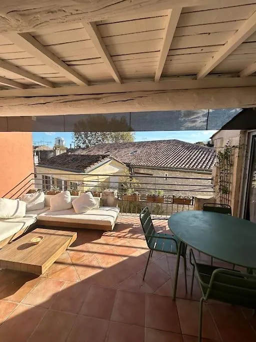La Maison N1 Arles Terrasse 0*,